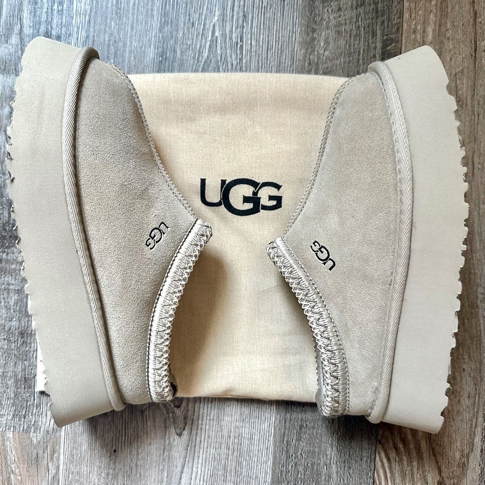 UGG Tasman Platform Slides